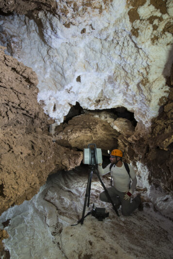 ATC2018A Marco Vattano 0414 Cordillera de la Sal Cueva Lechuza Rilievo con laser scanner