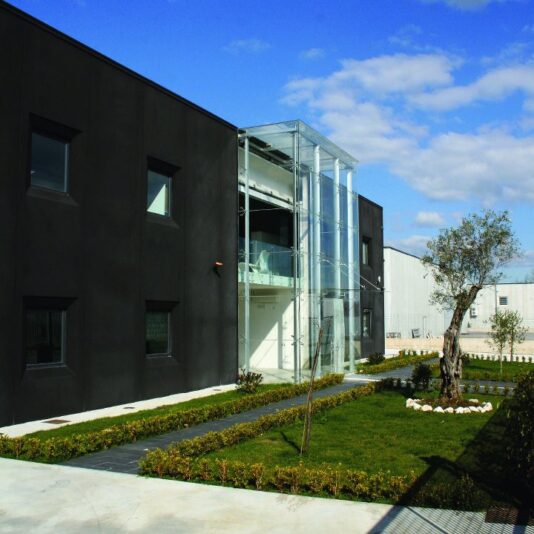 ESTERNO FABRICA