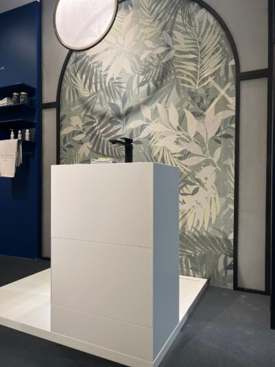 XL Freestanding