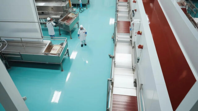 Pavimenti-industriali-in-resina_fabbrica_alimentare(1)
