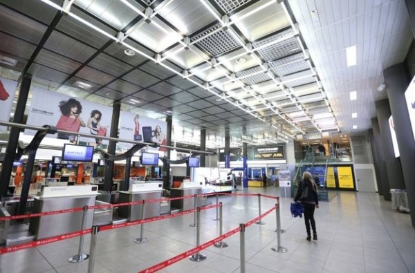 Aeroporto Linate, inaugurato restyling facciata: "Un pezzo della nuova Milano"