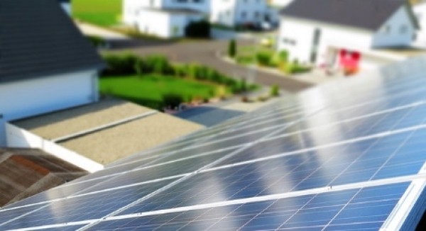 Il pergolato a supporto di pannelli fotovoltaici non necessita del permesso di costruire