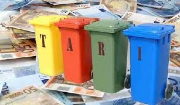 Tari 2018, stangata in arrivo dalla Legge di Bilancio per la tassa sui rifiuti