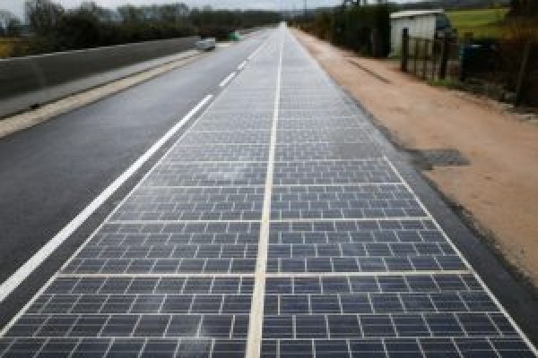 Cina: l’autostrada è di pannelli fotovoltaici