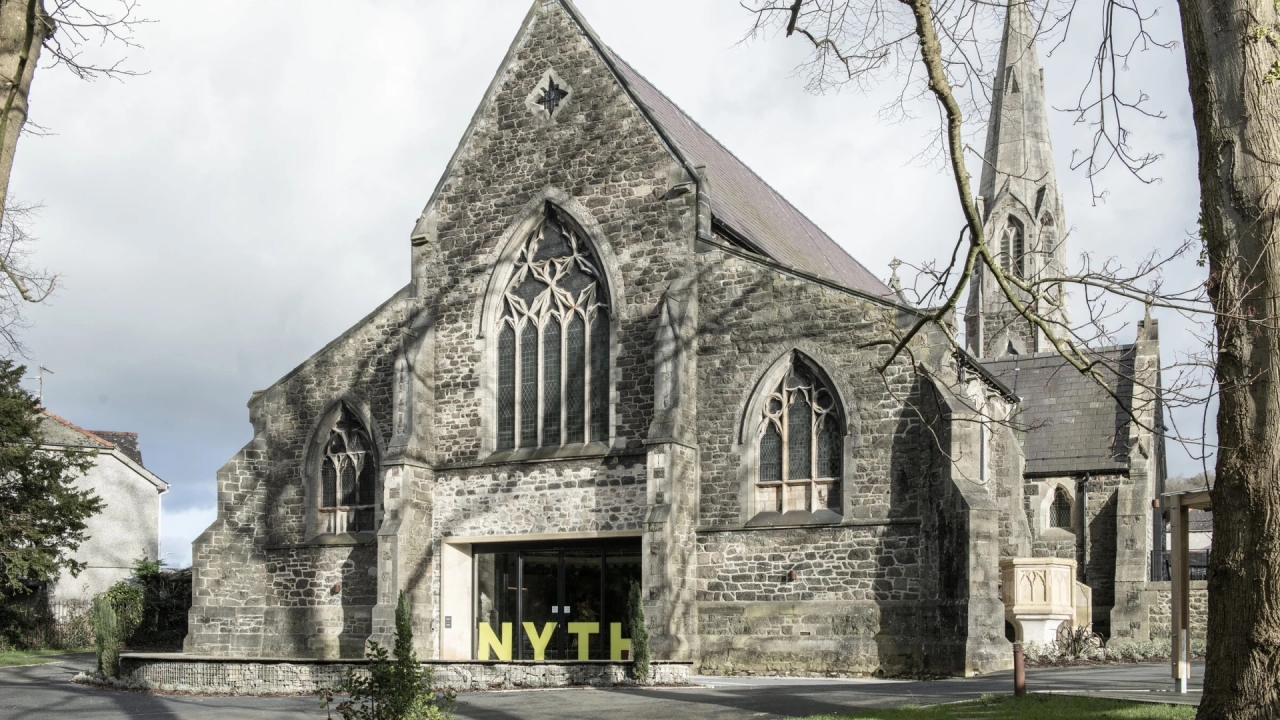 manalo-amp-white-architects-nyth-for-fr-n-wen-theaters-archello.1713445957.5691
