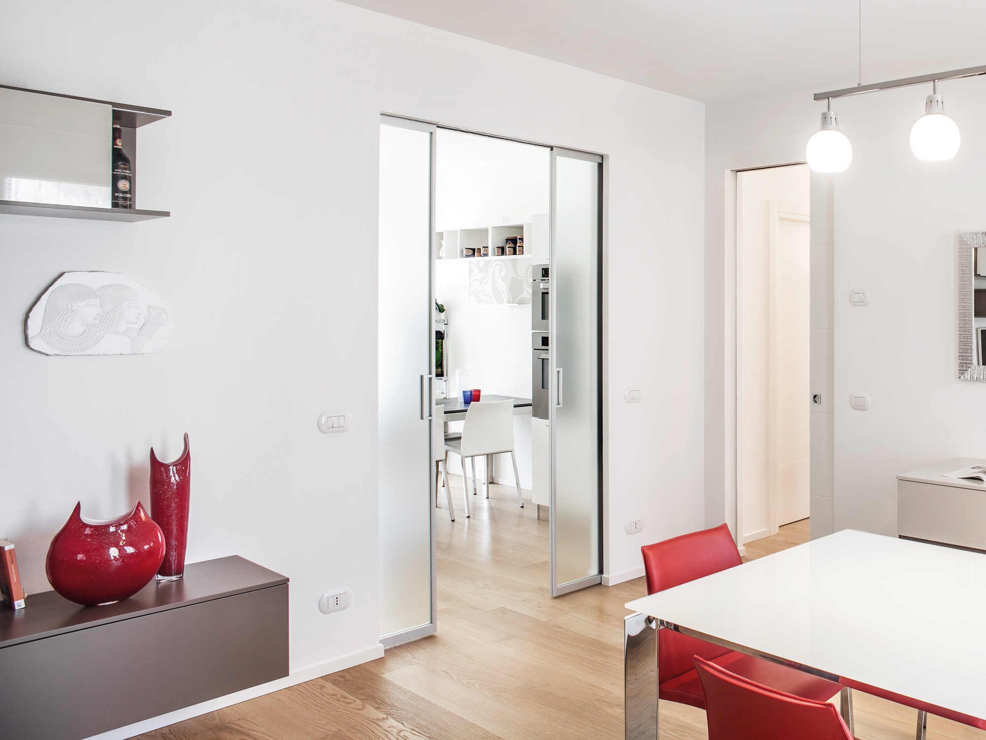 Porte a scomparsa con punti luce - immagine 14