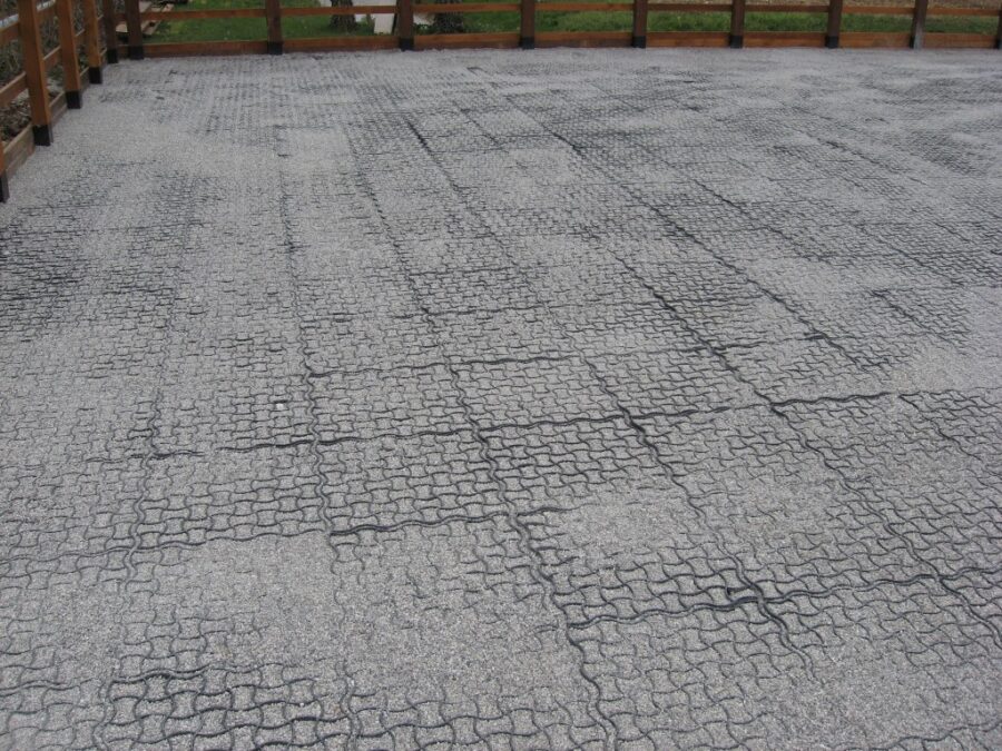 Griglia-di-consolidamento-di-sottofondi-equestri-1024x768-1