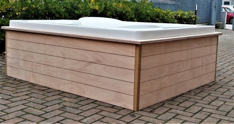 data_prod_img_mary_160_x_190_mini_piscina_idromassaggio_tre_posti_5_jpg_rw_800