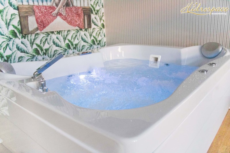 data_prod_img_mary_160_x_190_mini_piscina_spa_8_jpg_rw_800