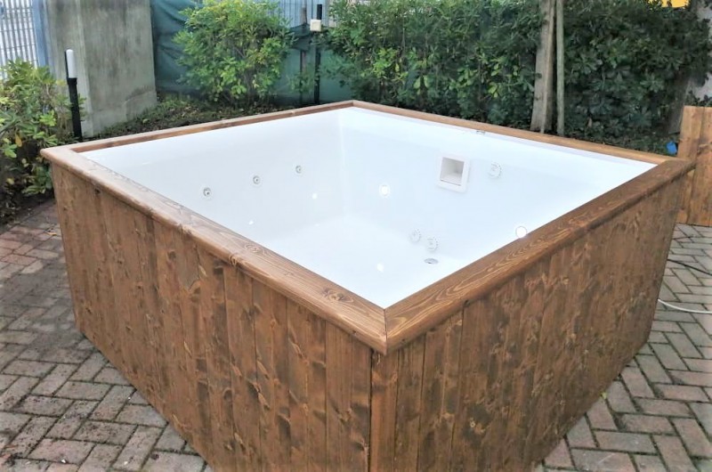 data_prod_img_riviera_200_x_190_mini_piscina_idromassaggio_jpg_rw_800