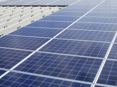 Copertura in metallo con impianto fotovoltaico integrato - Riverclack