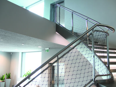 Parapetti con rete in acciaio inox X-TEND - Wolfsgruber