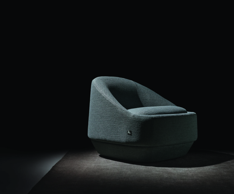 Eclipse. L’equilibrio sospeso tra luce e ombra