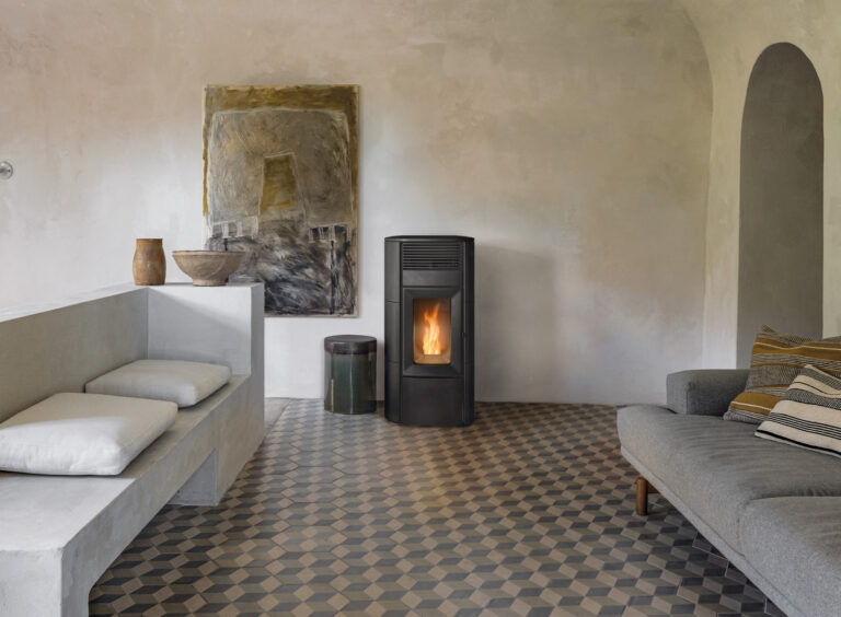 CLUB: elegante e decisa, disponibile anche con l’innovativa tecnologia Core